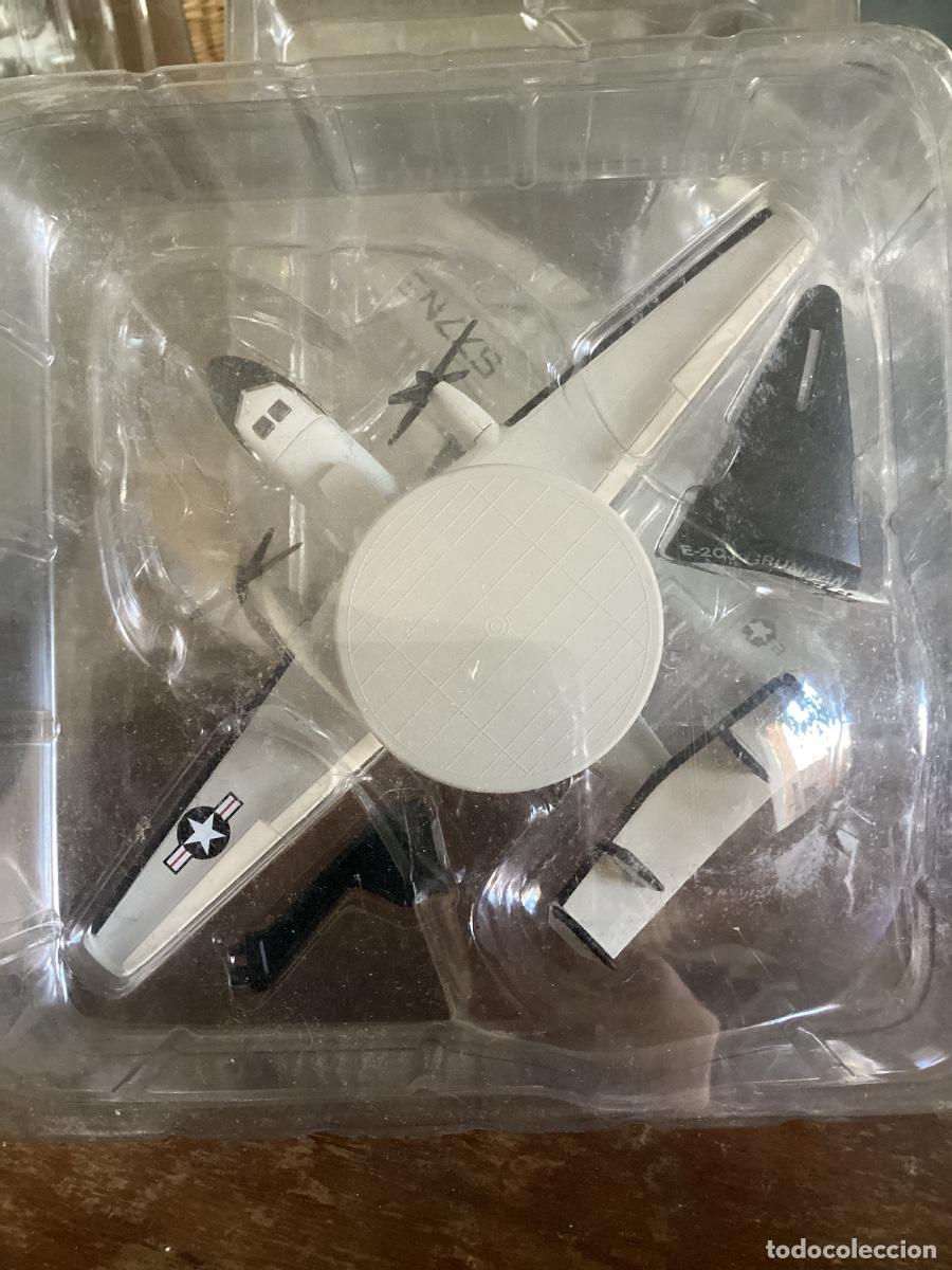 Maquetas: AVION COMBATE METAL E-2CJ GRUMMAN. EN BL&Iacute;STER.
