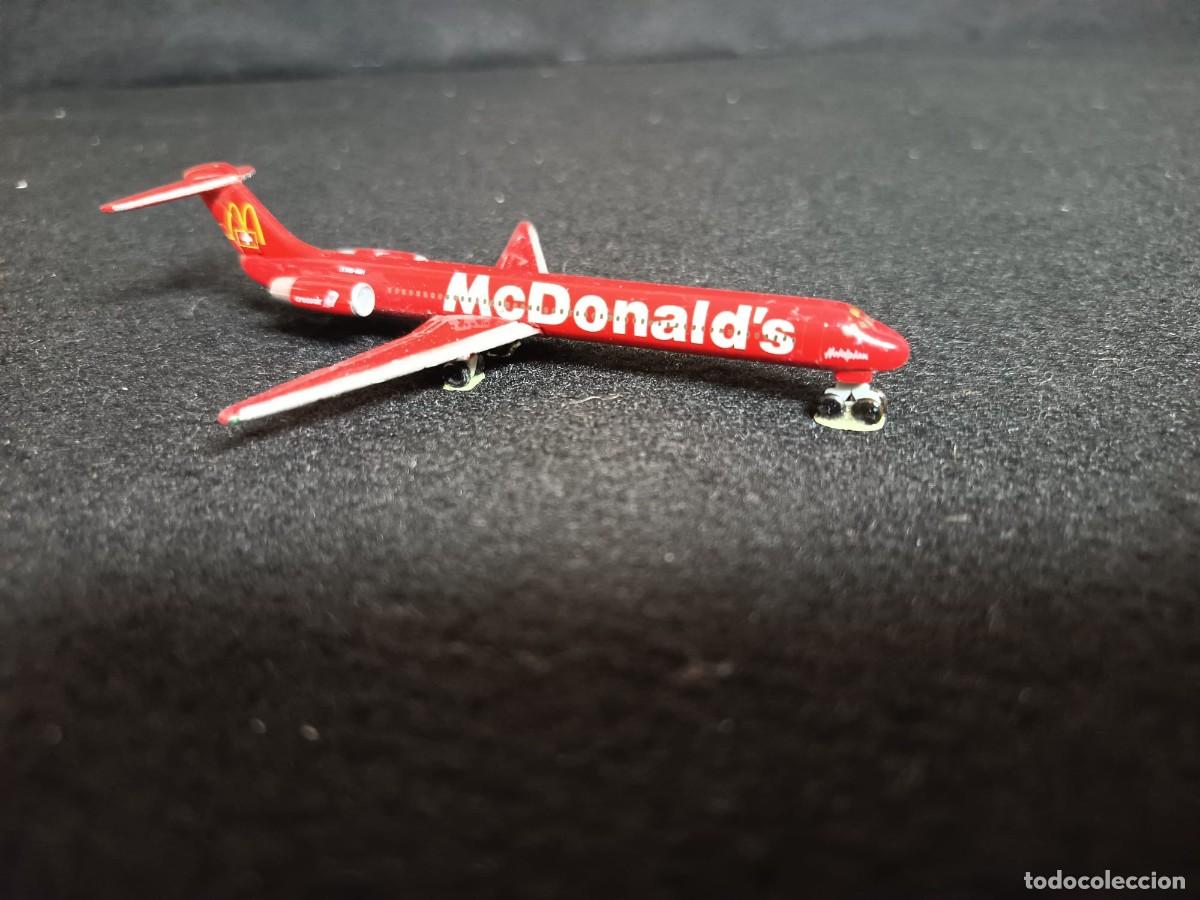 Maquetas: AVI&Oacute;N McDONNEL DOUGLAS MD-83 (ESC.1:500)