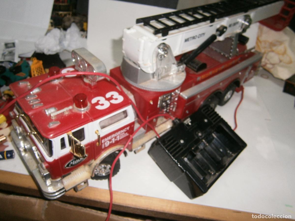 Maquetas: ANTIGUO Y ESPECTACULAR CAMION DE BOMBEROS METRO CITY FIRE TRUCK UNID. 33