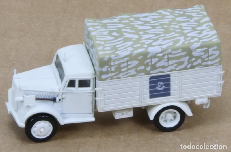 Maquetas: Maqueta camion Opel Blitz, montado y pintado, 1/72, Dragon Armor