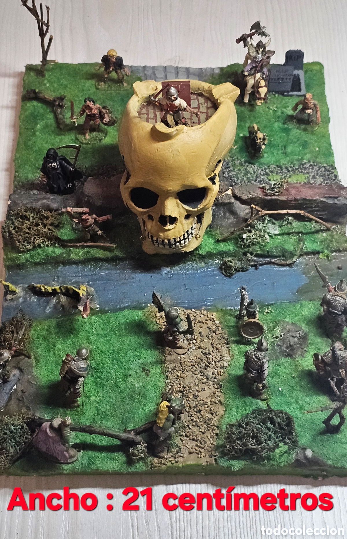 Maquetas: Diorama de fantas&iacute;a calavera - Foto 3