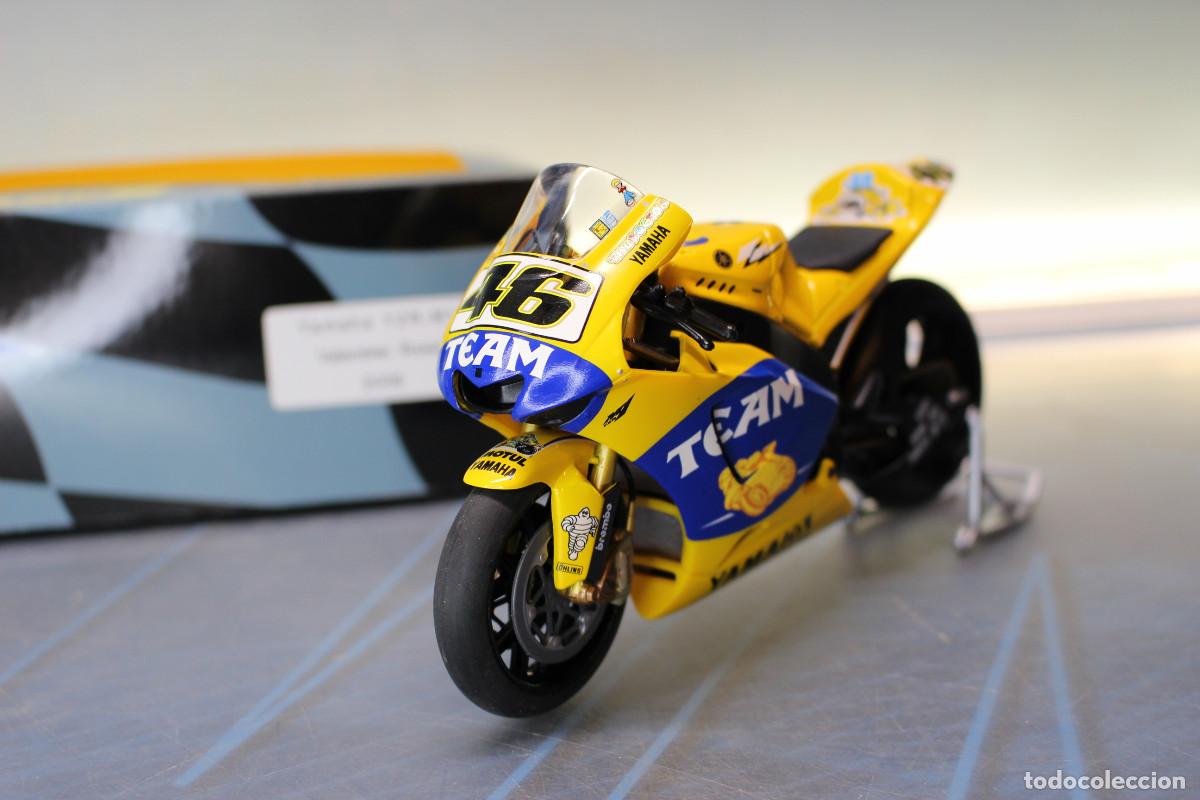 Maquetas: 10. Maqueta Moto GP 1/12. Yamaha YZR-M1 Valentino Rossi 2006.
