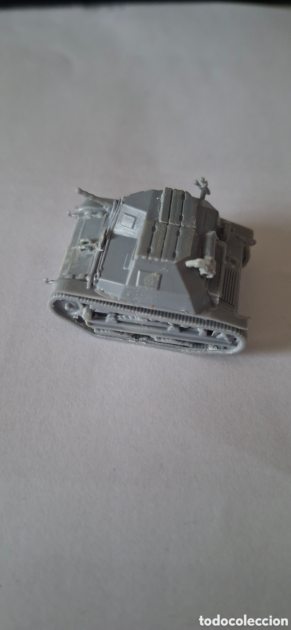 Maquetas: Tanqueta Italiana CV L3/33 WWII Carro Veloce 1/72