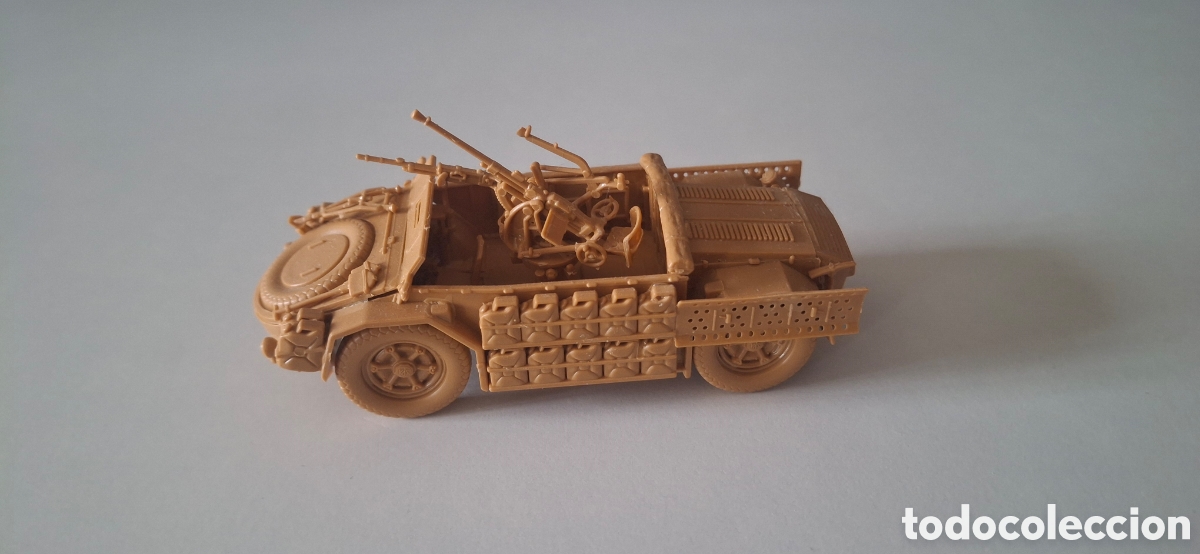 Maquetas: SPA-Viberti Camionetta AS. 42 with Breda 2cm gun