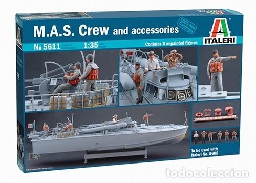 Maquetas: ITALERI - M.A.S. Crew and Accessories 1/35 5611