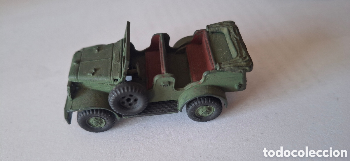 Maquetas: Dodge Command Car (WC-56 / WC-57) de la cl&aacute;sica serie Roco Minitanks (ref. Z-226) H0
