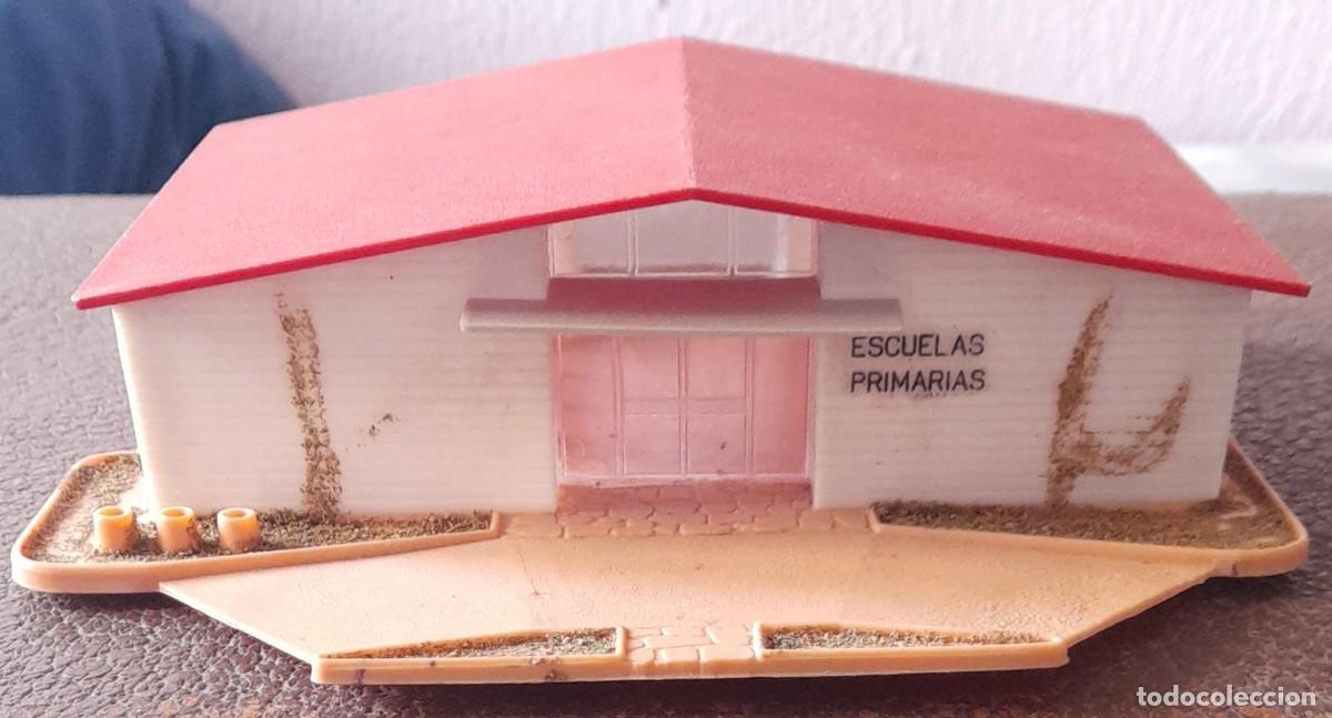 Maquetas: ESCUELA PRIMARIA PARA MAQUETA MINICARS