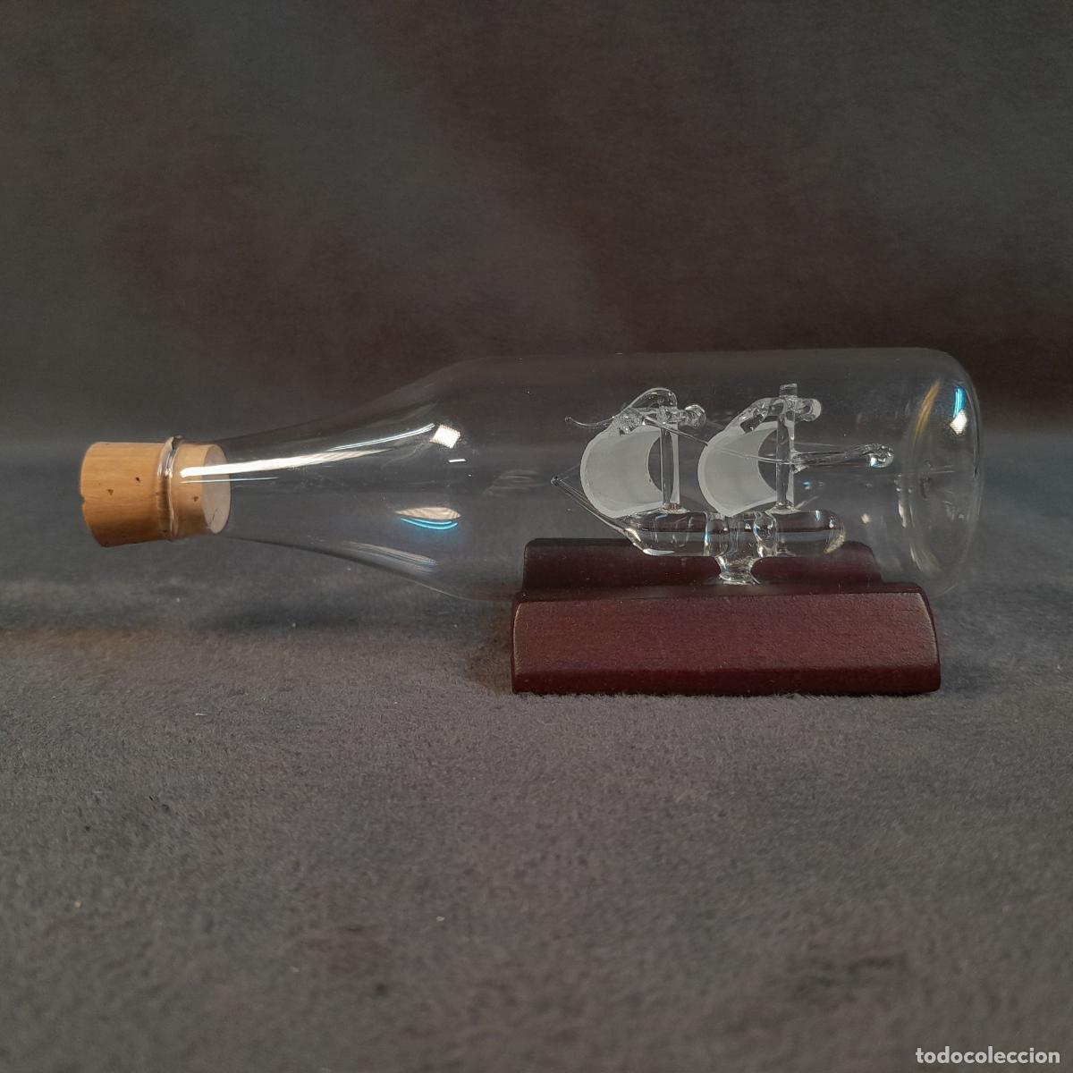 Maquetas: BARCO EN BOTELLA. VIDRIO Y MADERA. 1970 - Foto 3