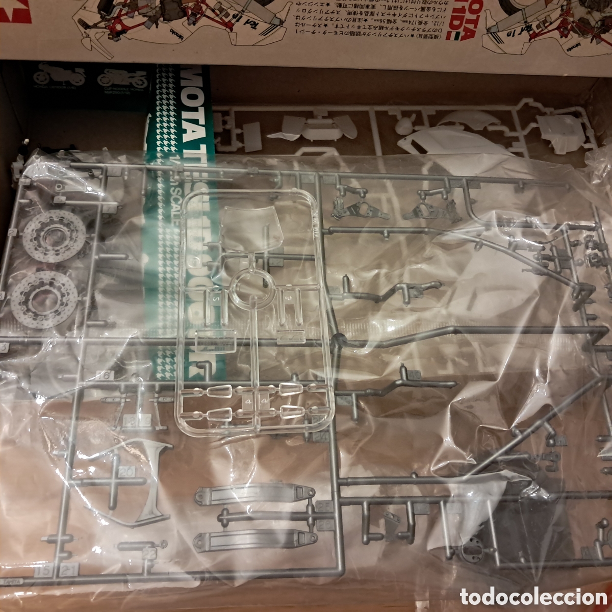 Maquetas: Moto Tamiya Bimota Tesi 1/12 - Foto 7