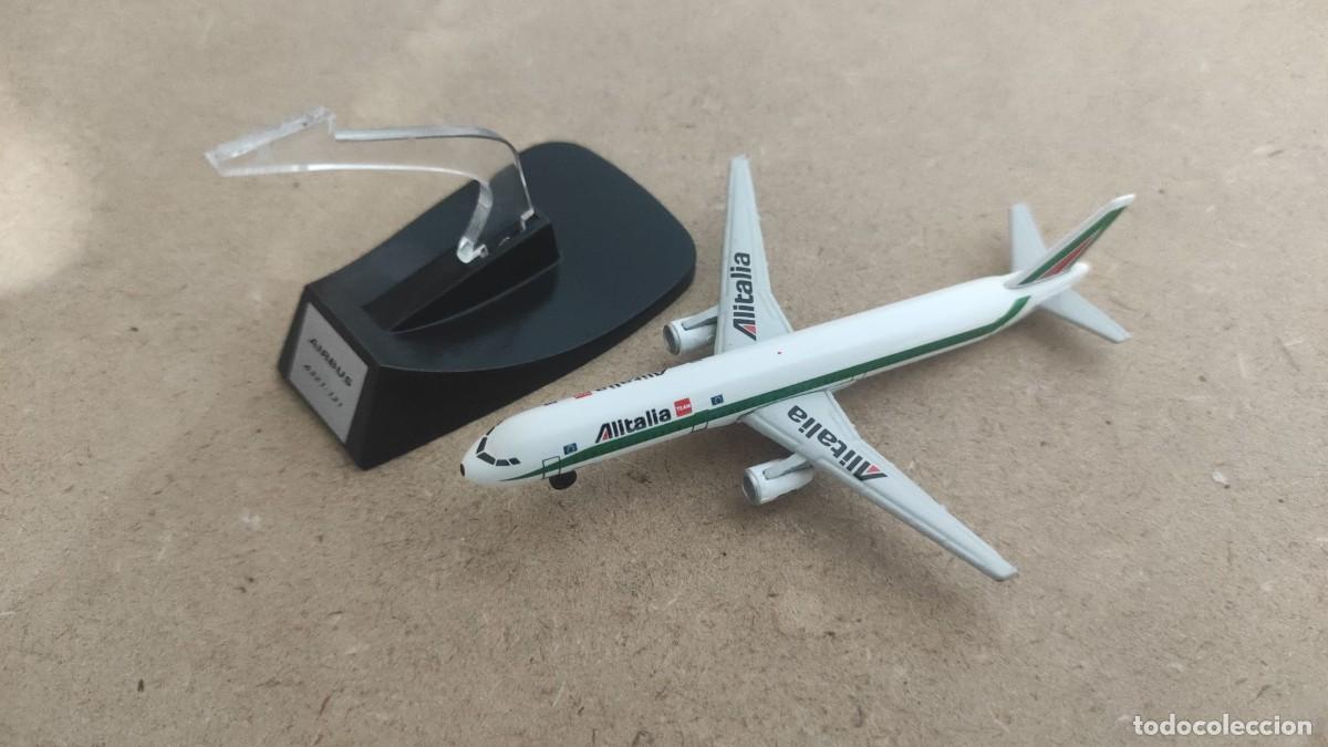 Maquetas: Avi&oacute;n a escala Alitalia