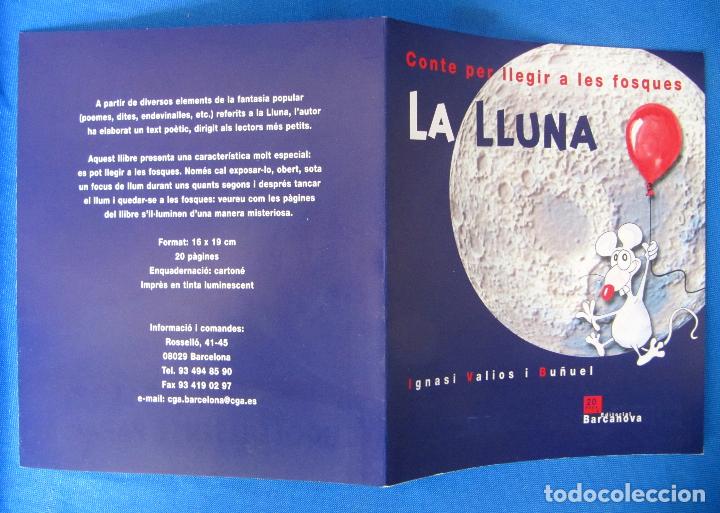 Coleccionismo Marcap&aacute;ginas: FOLLETO PROMOCIONAL DEL LIBRO QUE BRILLA EN LA OSCURIDAD, LA LLUNA. EDITORIAL BARCANOVA, 2000'S.