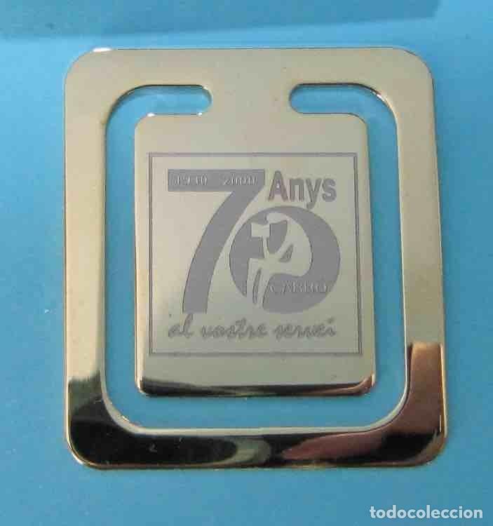 Coleccionismo marcap&aacute;ginas: 1930 - 2000. 75 ANYS AL VOSTRE SERVEI. LLIBRERIA CARB&Oacute;. GRANOLLERS. PUNTO DE LIBRO MET&Aacute;LICO CLIP