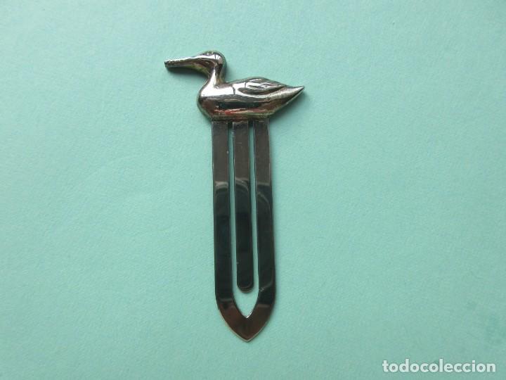 Coleccionismo Marcap&aacute;ginas: Marcapaginas pato en metal