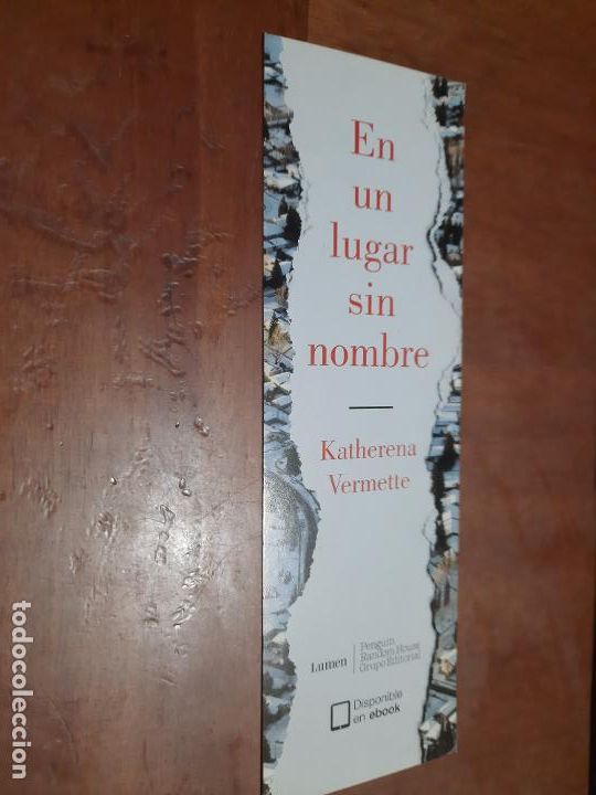 Collectables Bookmark: EN UN LUGAR SIN NOMBRE. LITERATURA. MARCAPAGINAS. DOBLE CARA. BUEN ESTADO. SIN USO