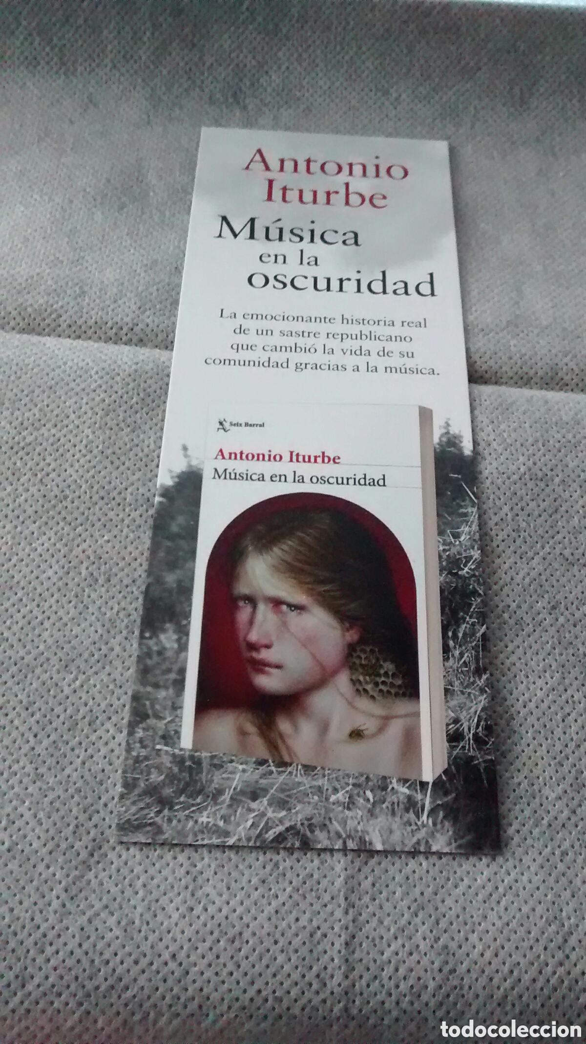 Coleccionismo Marcap&aacute;ginas: MARCAPAGINAS MUSICA EN LA OSCURIDAD-ANTONIO ITURBE-SEIX BARRAL