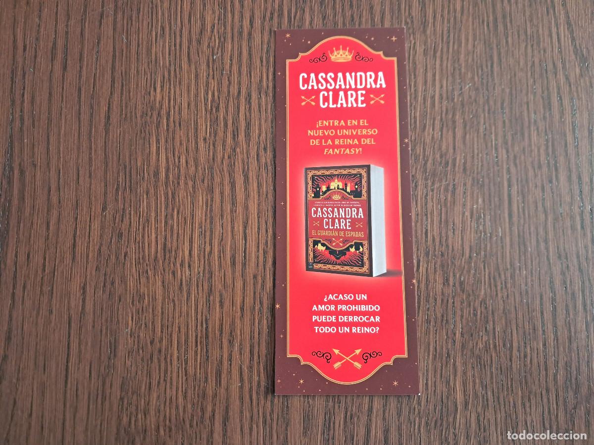 Sammeln von Lesezeichen: marcap&aacute;ginas, punto de libro, el guardi&aacute;n de espadas, Cassandra Clare. cross books.