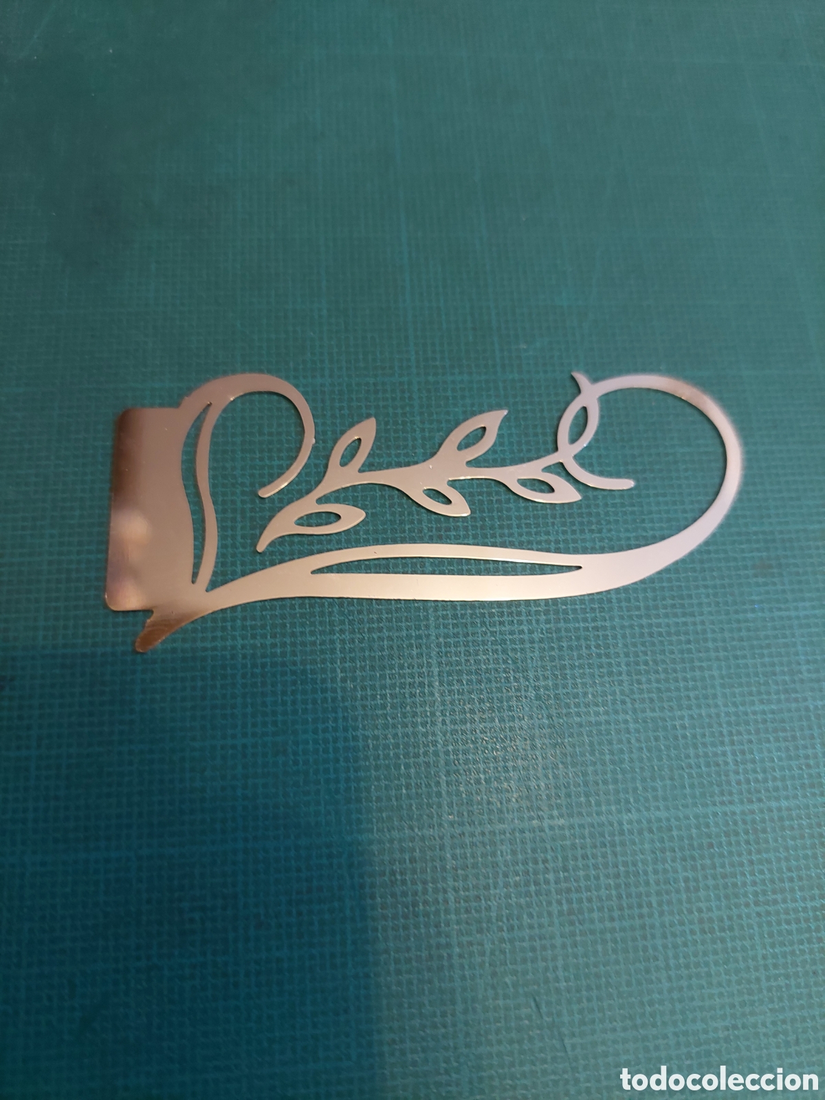 Coleccionismo Marcap&aacute;ginas: Marcapaginas casado metal