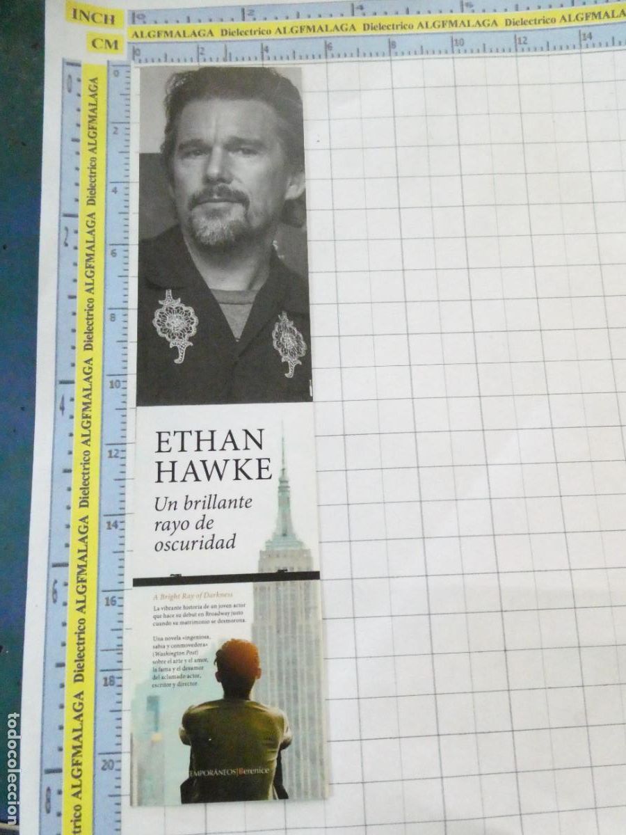 Coleccionismo Marcap&aacute;ginas: MARCAP&Aacute;GINAS DE LITERATURA. UN BRILLANTE RAYO DE OSCURIDAD ACTOR CINE ETHAN HAWKE