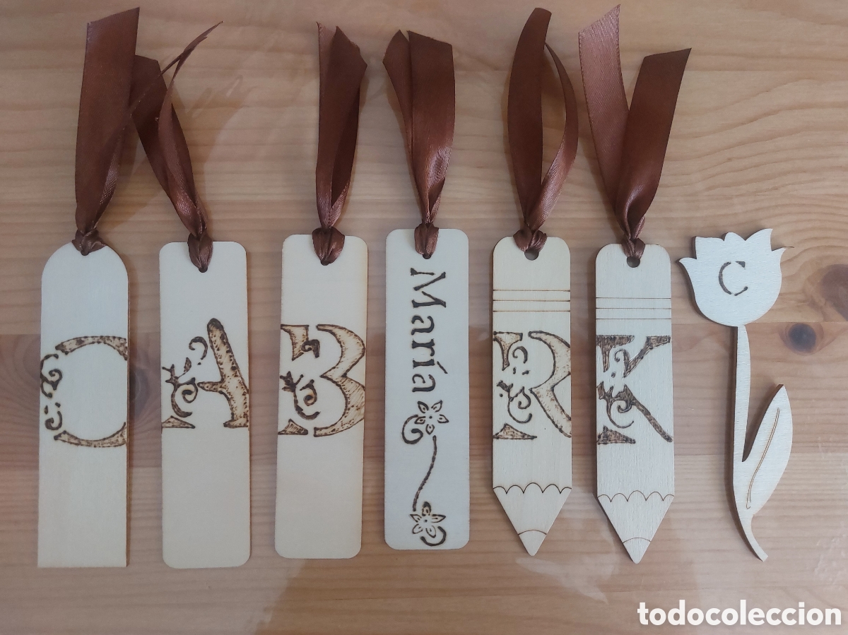 Coleccionismo marcap&aacute;ginas: Marcap&aacute;ginas de madera grabados a mano.