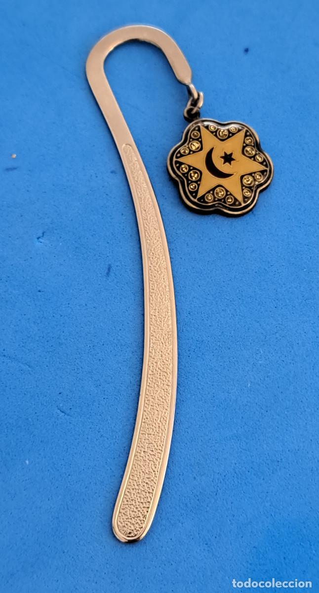 Coleccionismo marcap&aacute;ginas: MARCAP&Aacute;GINAS DE METAL - 11 CMS. - CON MEDALLA ORIENTAL