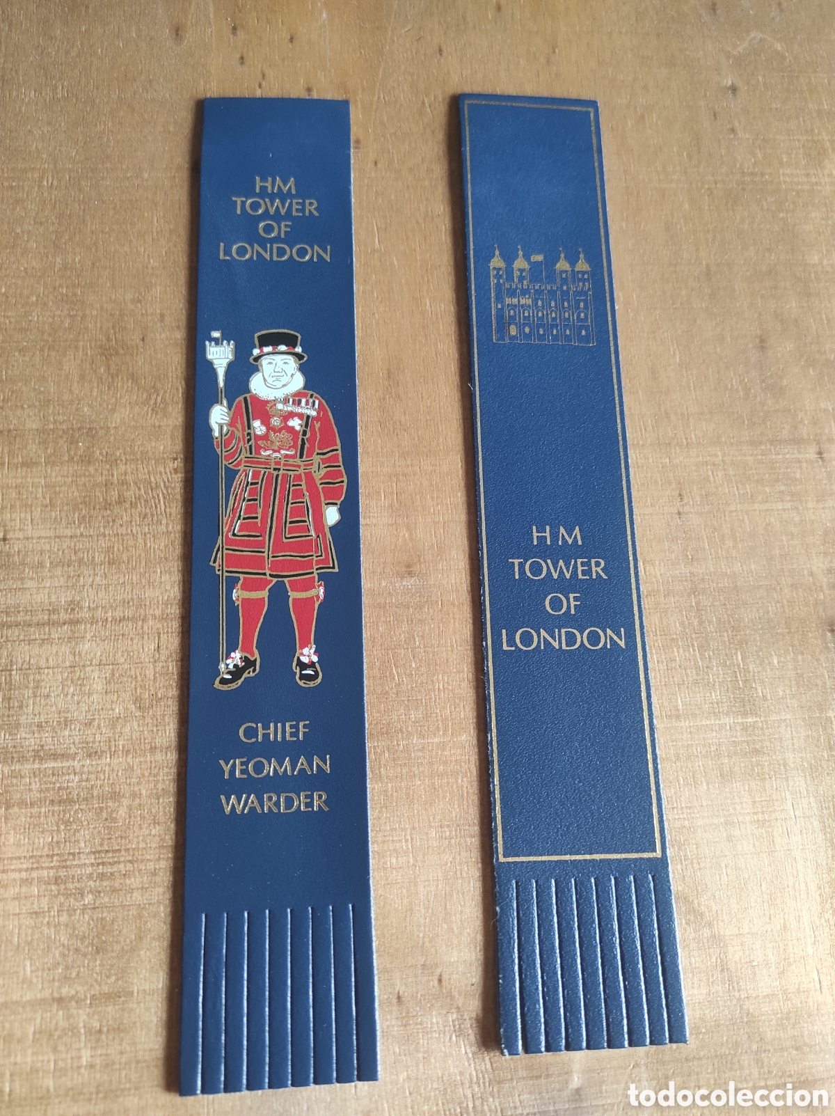 Coleccionismo marcap&aacute;ginas: Marcap&aacute;ginas de cuero azul Beefeater. Torre de Londres