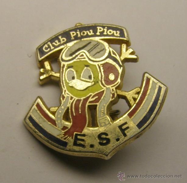 Coleccionismo deportivo: Insignia propaganda club esqu&iacute; Piou Piou, para ni&ntilde;os, Francia. Esmaltes.