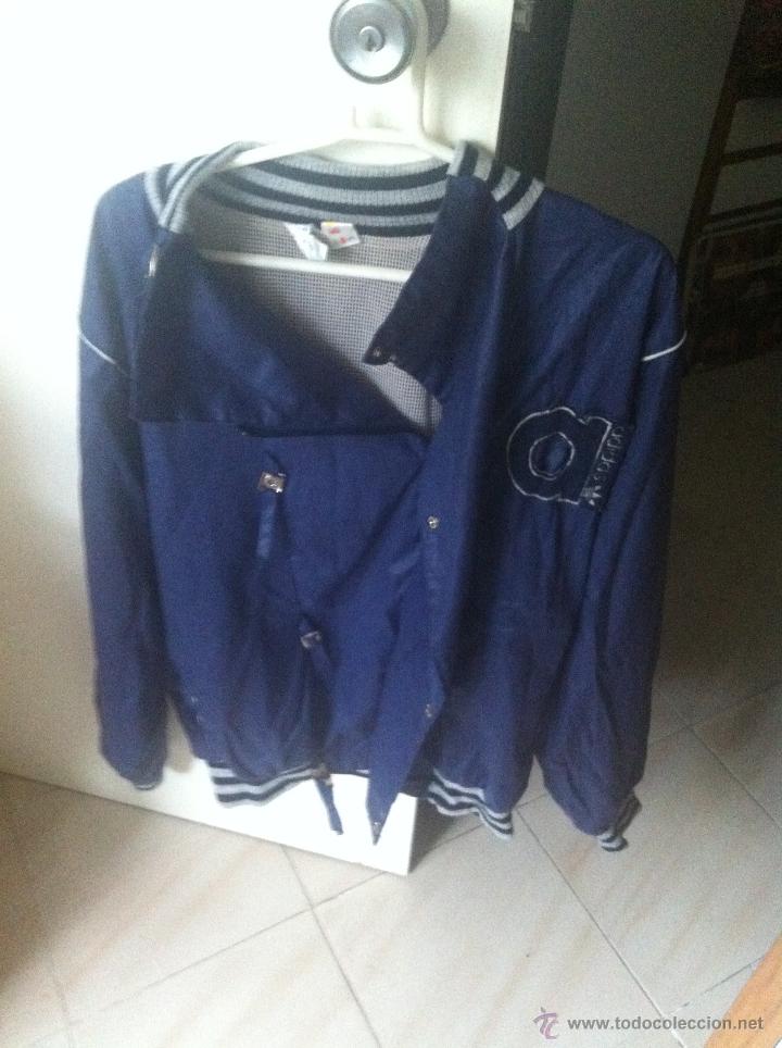 Coleccionismo deportivo: Chaqueta Adidas A&ntilde;os 80. College. Talla L. Muy buen estado.