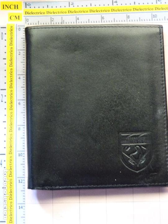 Collectionnisme sportif: CARTERA MONEDERO DE LA FEDERACI&Oacute;N ANDALUZA DE CAZA. CAZADORES. CUERO. 60 GR