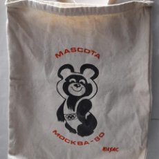 Coleccionismo deportivo: BOLSA DE TELA OLIMPIADAS DE MOSCÚ 1980 . MOCKBA 80 . MASCOTA. Lote 313192708