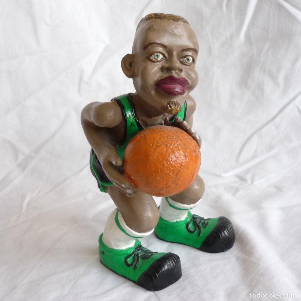 Sammelleidenschaft Sport: Figura de jugador de baloncesto basket en resina n&ordm; 32