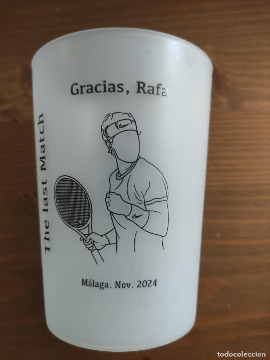 Coleccionismo deportivo: Vaso promocional COPA DAVIS. MART&Iacute;N CARPENA MGA: &rdquo;THE LAST MATCH&rdquo; RAFA NADAL. NOV 2024