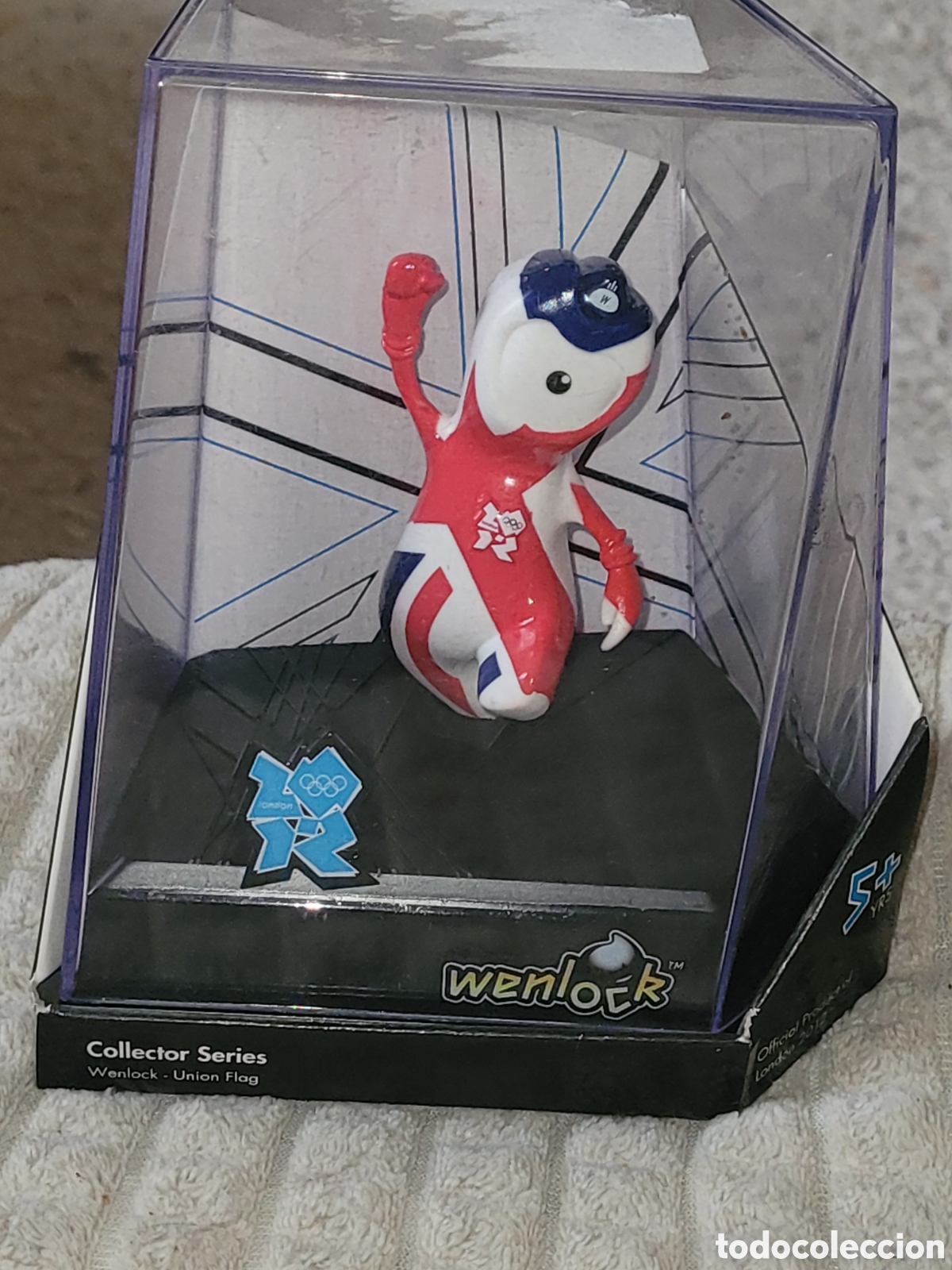 Coleccionismo deportivo: Bonito lote 2 figuras mascotas Wenlock y Mandeville de los Juegos Olimpicos 2012 de Londres