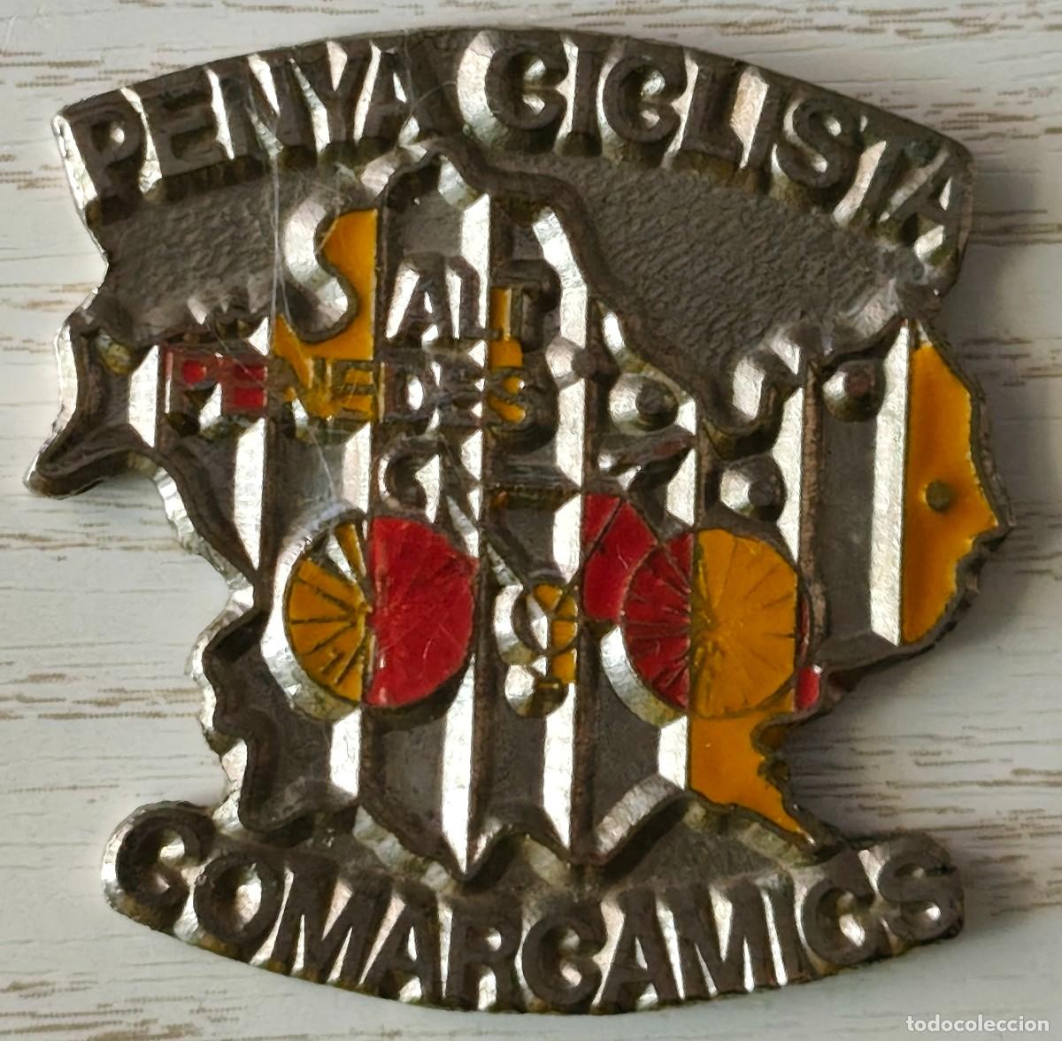 Sammelleidenschaft Sport: EMBLEMA MET&Aacute;LICO DE LA PENYA CICLISTA DE L'ALT PENED&Egrave;S COMARCAMICS &middot; 4 CM.