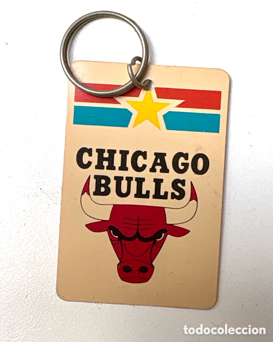 Coleccionismo deportivo: Llavero Pl&aacute;stico Vintage Chicago Bulls A&ntilde;os 90 - Era Michael Jordan Campeones NBA - Licencia Oficial