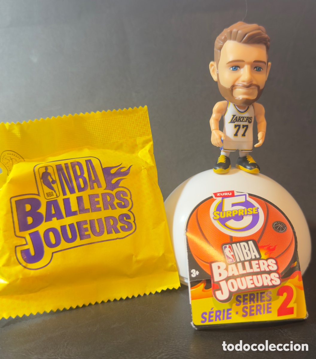 Coleccionismo deportivo: ZURU NBA Surprise Ballers SERIE 2 - LUKA DONCIC (Camiseta Blanca)
