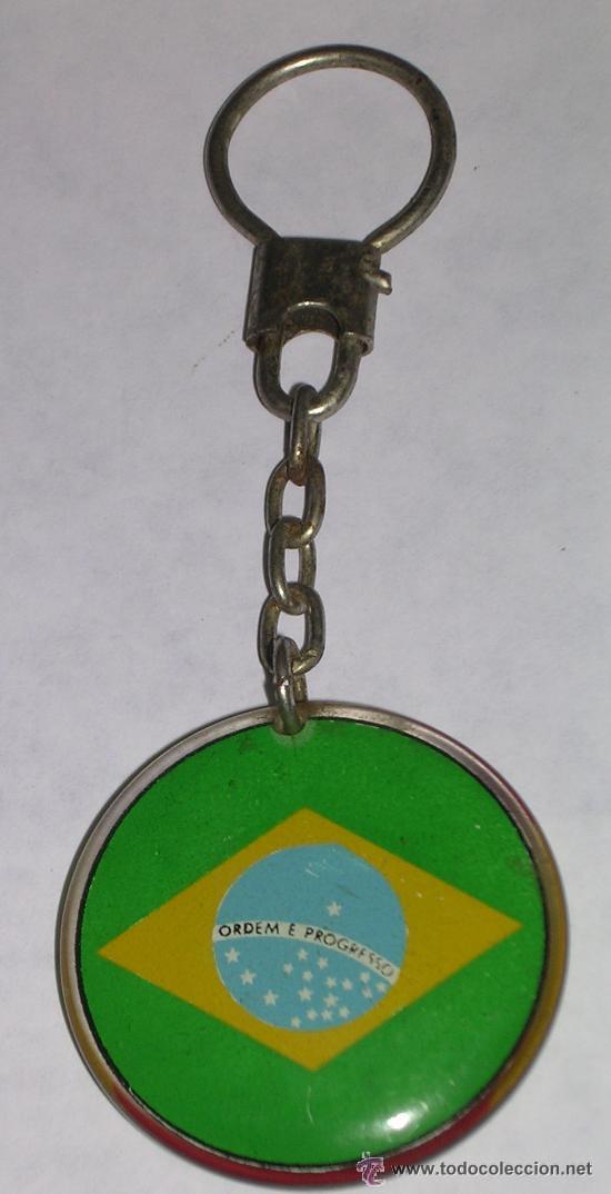 Coleccionismo deportivo: LLAVERO ORIGINAL MUNDIAL DE FUTBOL DE ESPA&Ntilde;A DE 1982 - BRASIL-
