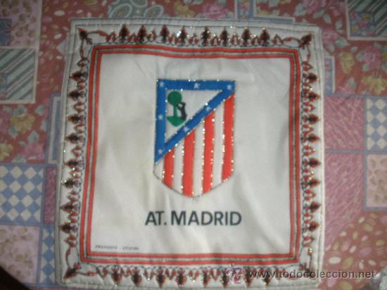 Coleccionismo deportivo: Funda cojin ,del at.Madrid. - Foto 1