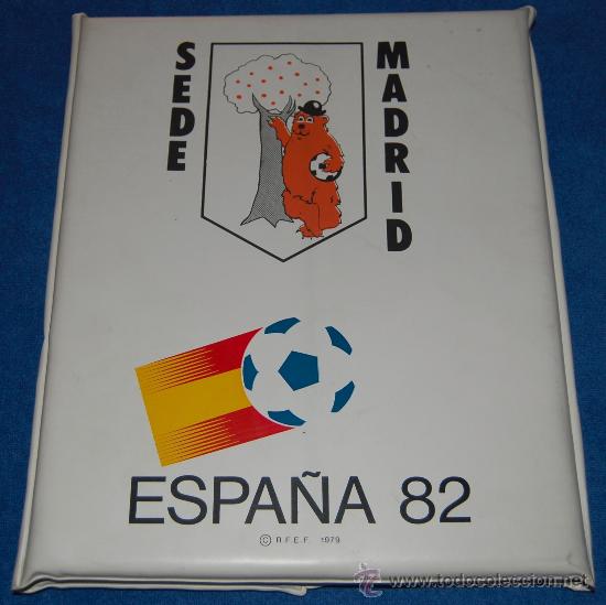 Collezionismo sportivo: Almohadilla de f&uacute;tbol - Espa&ntilde;a 82 - Naranjito - Sede Madrid &iexcl;Impecable!