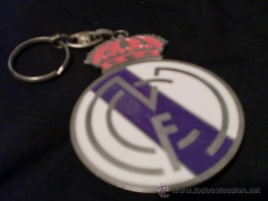Sammelleidenschaft Sport: LLavero GIGANTE ESCUDO REAL MADRID 2 caras MEDIDAS 8,5 x 6,5 cm