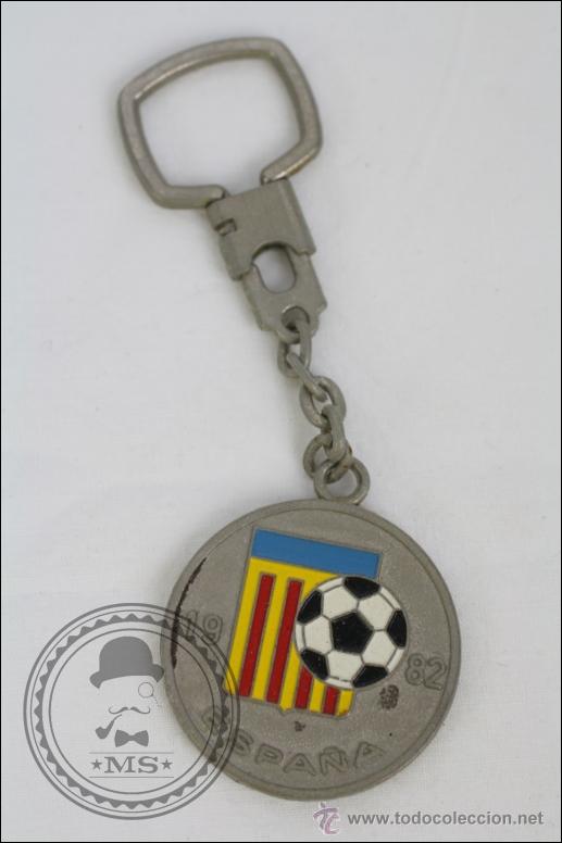 Coleccionismo deportivo: Llavero del Mundial de F&uacute;tbol Espa&ntilde;a 1982. Valencia Sede del Mundial - Metal - Medidas 4 Cm Di&aacute;metro