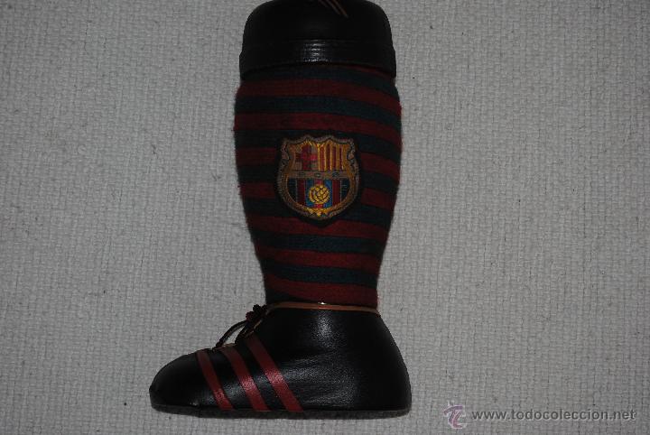 Coleccionismo deportivo: BOTELLA C.F.BARCELONA EN FORMA DE BOTA - Foto 1