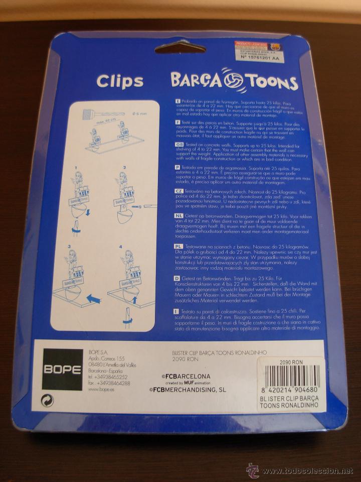 Coleccionismo deportivo: Blister Barça toons. 2 Clips soporte estantería Ronaldinho. Producto oficial nuevo a estrenar. - Foto 5 - 46036560