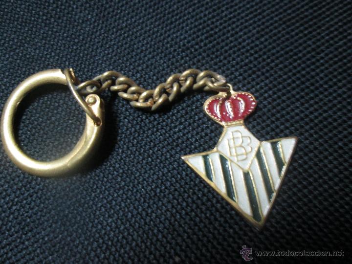 Sammelleidenschaft Sport: LLavero Real Betis Balompie Muy antiguo (Escudo anterior)