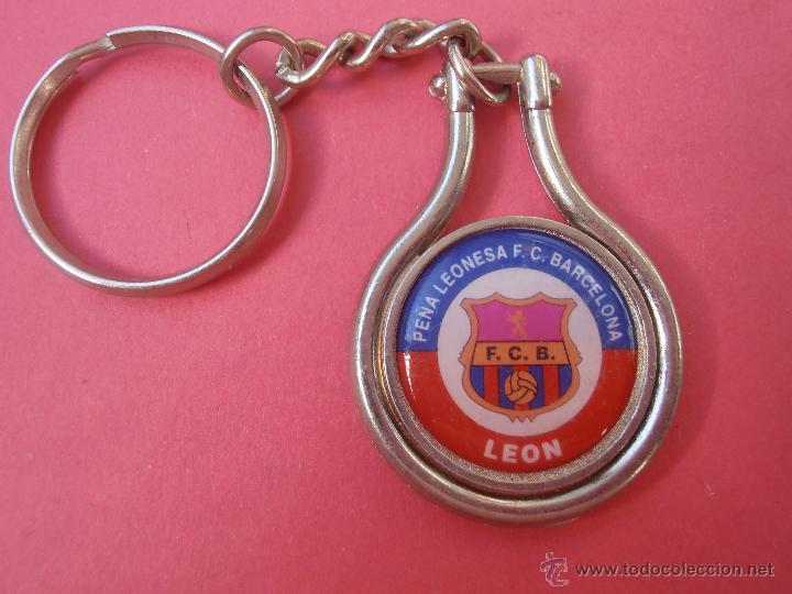 Coleccionismo deportivo: LLavero de la pe&ntilde;a Leonesa F.C.Barcelona