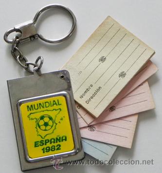 Coleccionismo deportivo: LLAVERO AGENDA DE TEL&Eacute;FONOS - MUNDIAL ESPA&Ntilde;A 1982 - DEPORTE F&Uacute;TBOL - ESPA&Ntilde;A'82 A&Ntilde;O 82 - AGENDITA