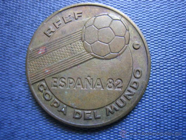 Coleccionismo deportivo: Moneda coleccionable mundial de F&uacute;tbol 1982