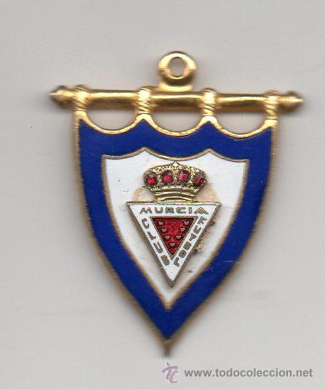 Coleccionismo deportivo: ESCUDO DEL R MURCIA ESMALTADO - ( LLAVERO FALTA LA CADENA )