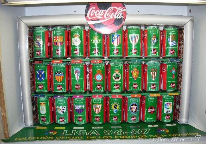 Sammelleidenschaft Sport: Colecci&oacute;n completa 24 latas COCA-COLA liga f&uacute;tbol 96-97,incluye expositor original