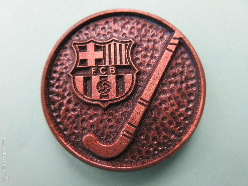 Colecionismo desportivo: Medalla del F.C.Barcelona 75 aniversario secci&oacute;n Hockey