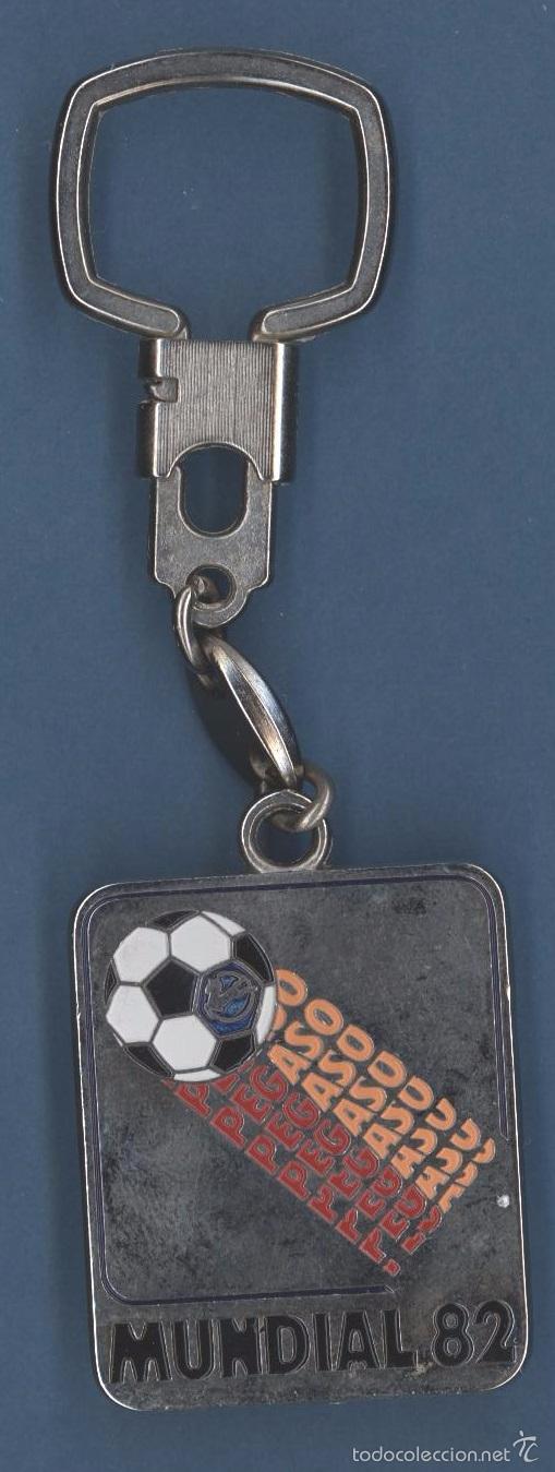 Coleccionismo deportivo: Llavero Mundial 82 - Pegaso